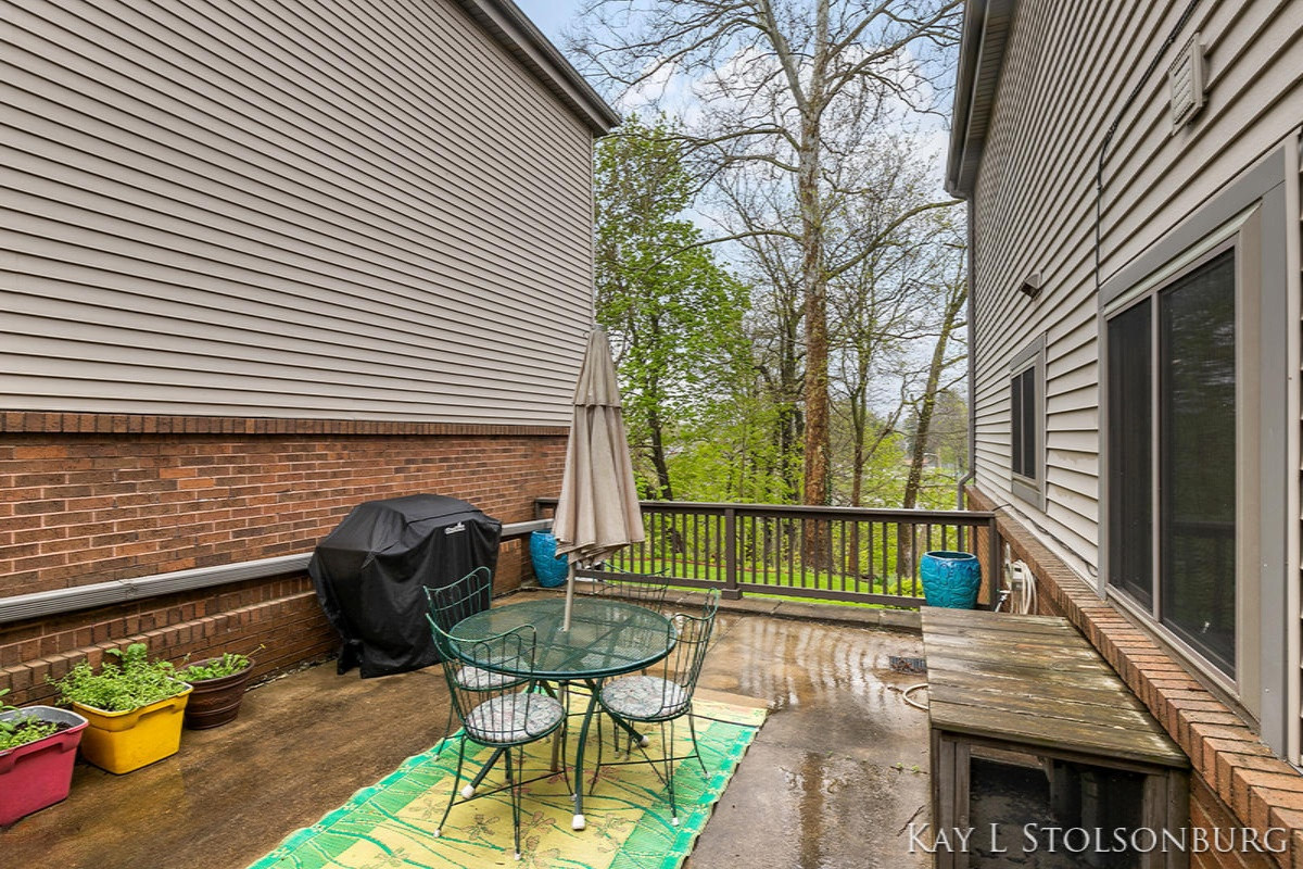 230 West State Road, Unit 4 Hastings, MI 49058 - Photo 31 of 38 IMG_1010