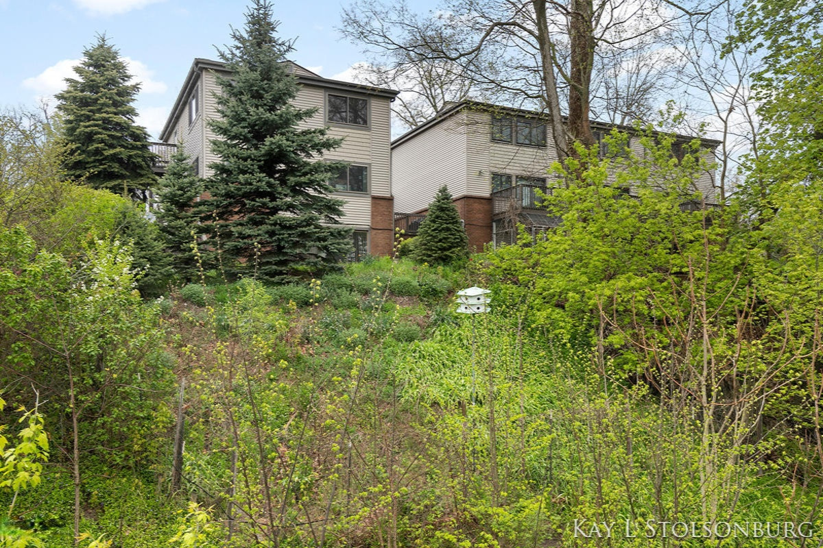 230 West State Road, Unit 4 Hastings, MI 49058 - Photo 35 of 38 IMG_1007