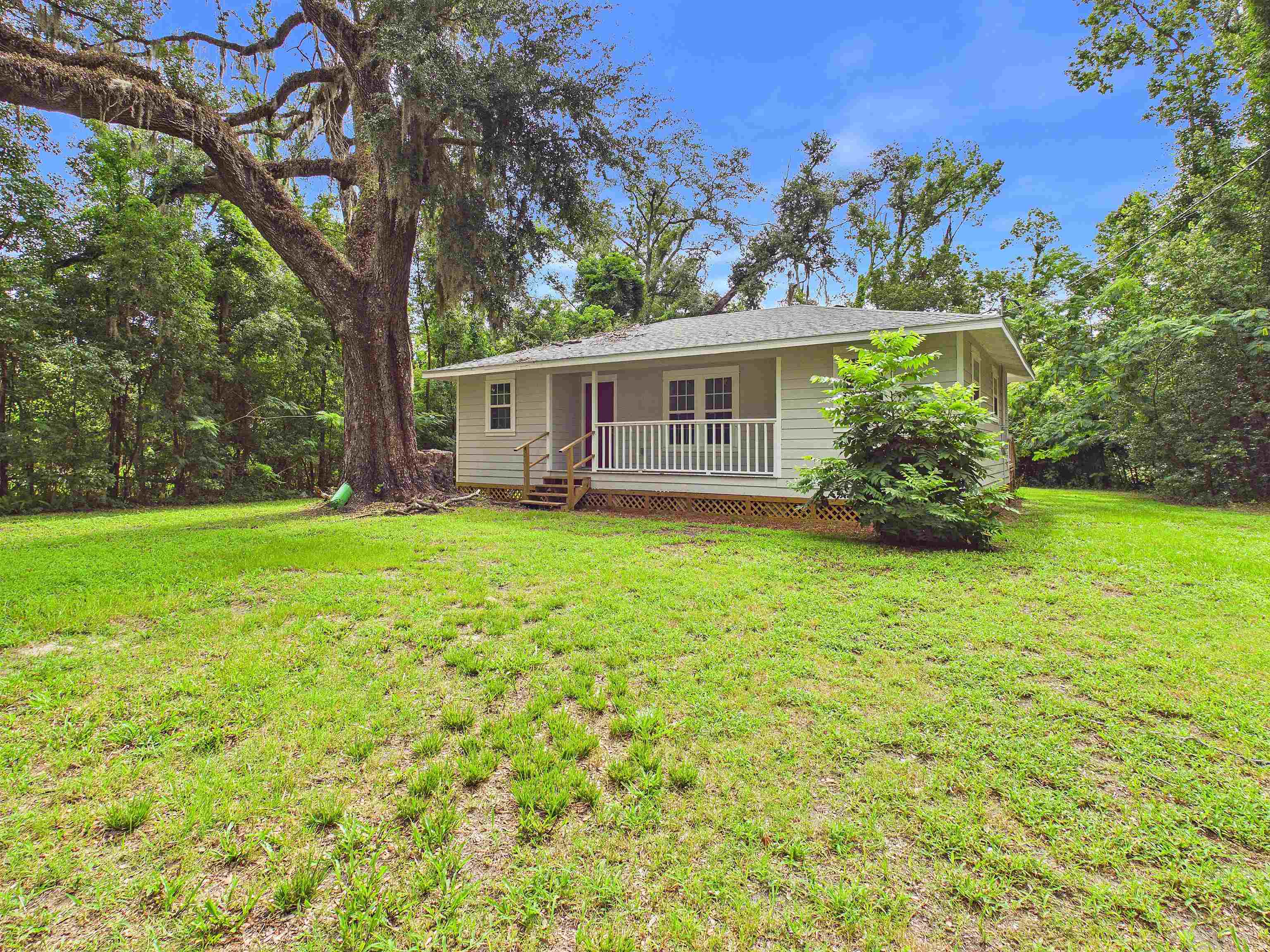 3552 Bohanan Circle Perry, FL 32348 - Photo 3 of 28