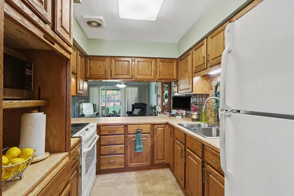 $179,000 | 5126 Green Meadow Road, Kalamazoo, MI 49009