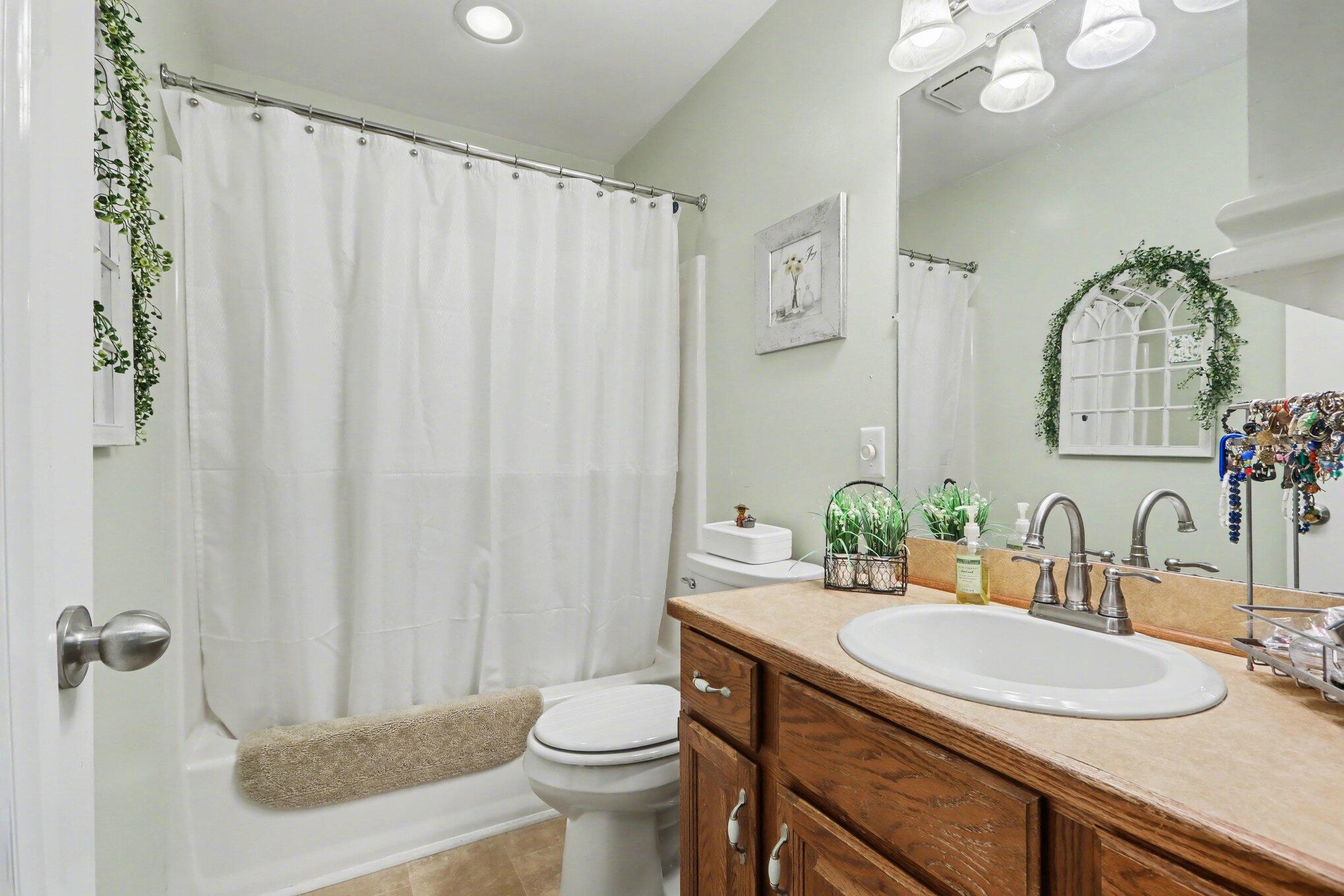 5126 Green Meadow Road Kalamazoo, MI 49009 - Photo 7 of 27 file_5926 (2)