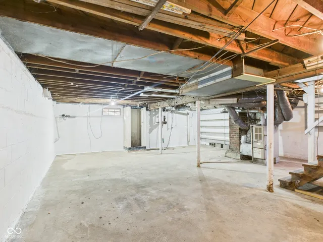 $135,000 | 130 Elva Street, Anderson, IN 46013