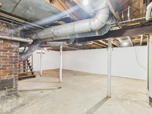 $135,000 | 130 Elva Street, Anderson, IN 46013