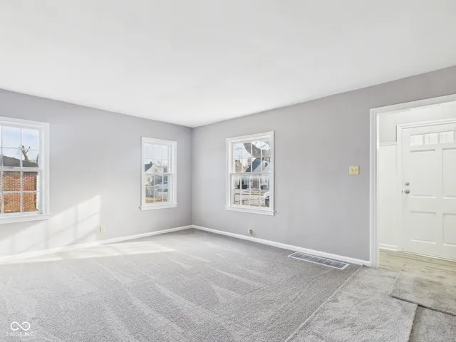 $135,000 | 130 Elva Street, Anderson, IN 46013