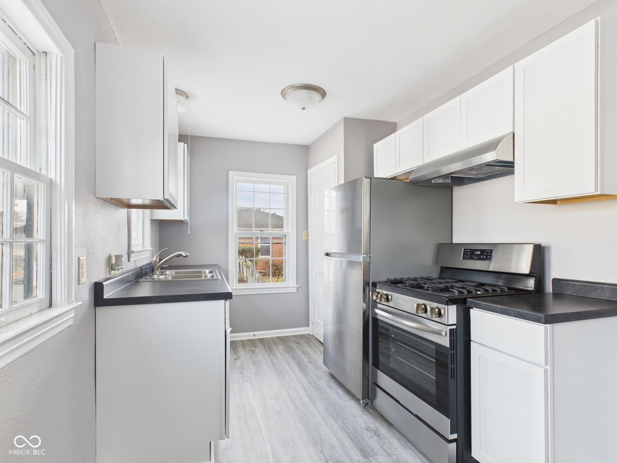 130 Elva Street Anderson, IN 46013 - Photo 8 of 30