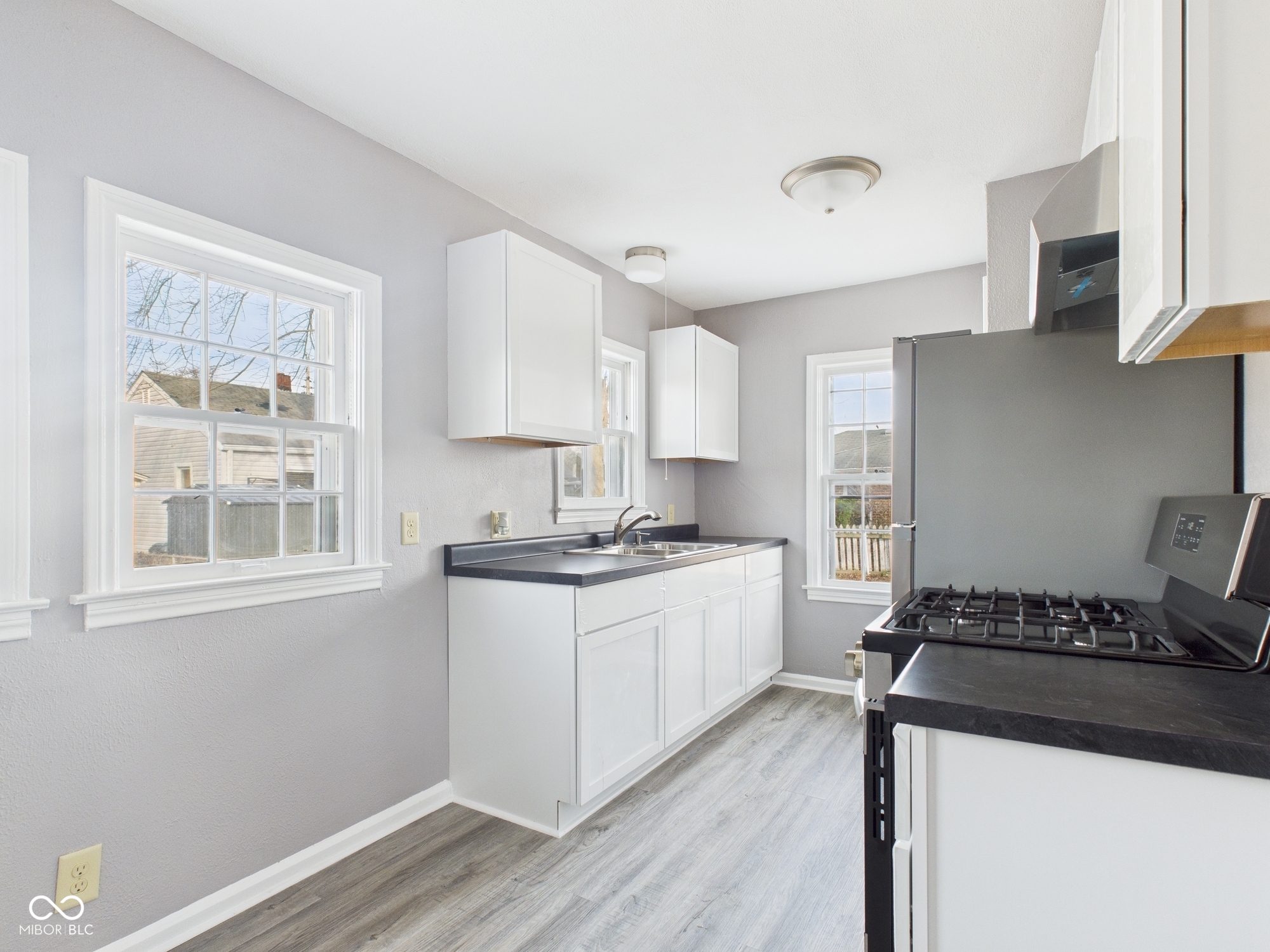 130 Elva Street Anderson, IN 46013 - Photo 9 of 30