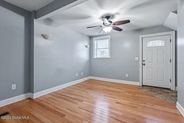 $2,695 | 53 Beekman Street, Saratoga Springs, NY 12866