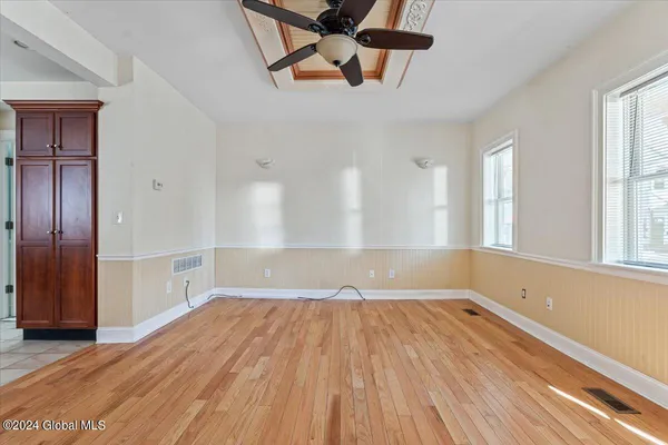 $2,695 | 53 Beekman Street, Saratoga Springs, NY 12866