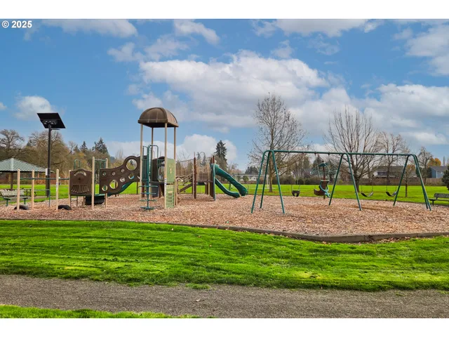 $484,900 | 2011 Henderson Way, Longview, WA 98632