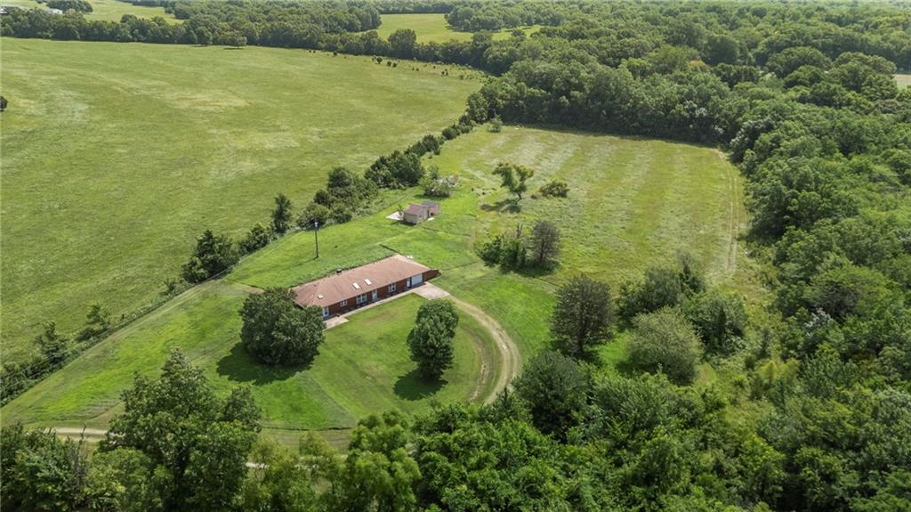 33155 Block Road Paola, KS 66071 - Photo 47 of 51