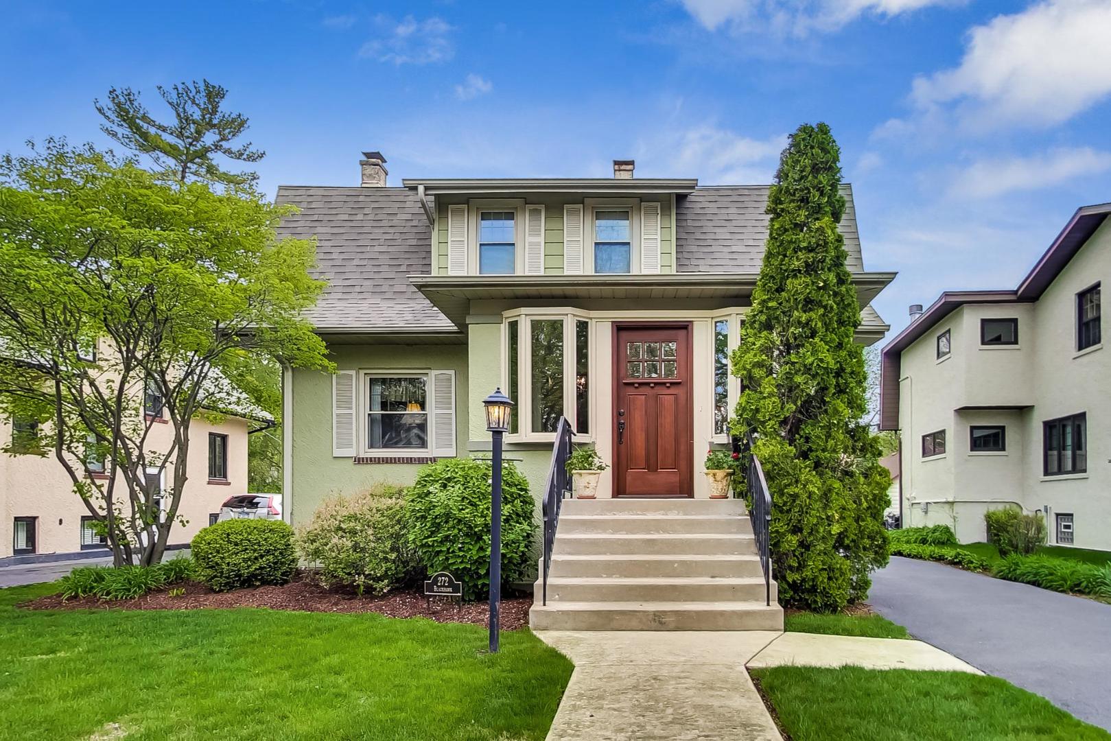 272 Blackhawk Road Riverside, IL 60546 - Photo 1 of 44