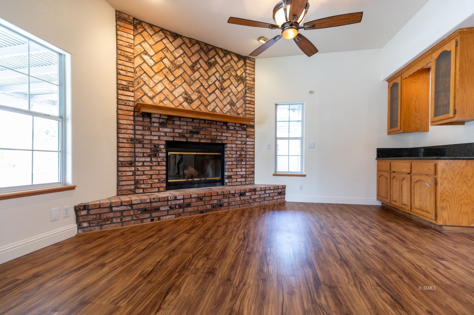 401 Laurkris Court Ridgecrest, CA 93555 - Photo 15 of 49