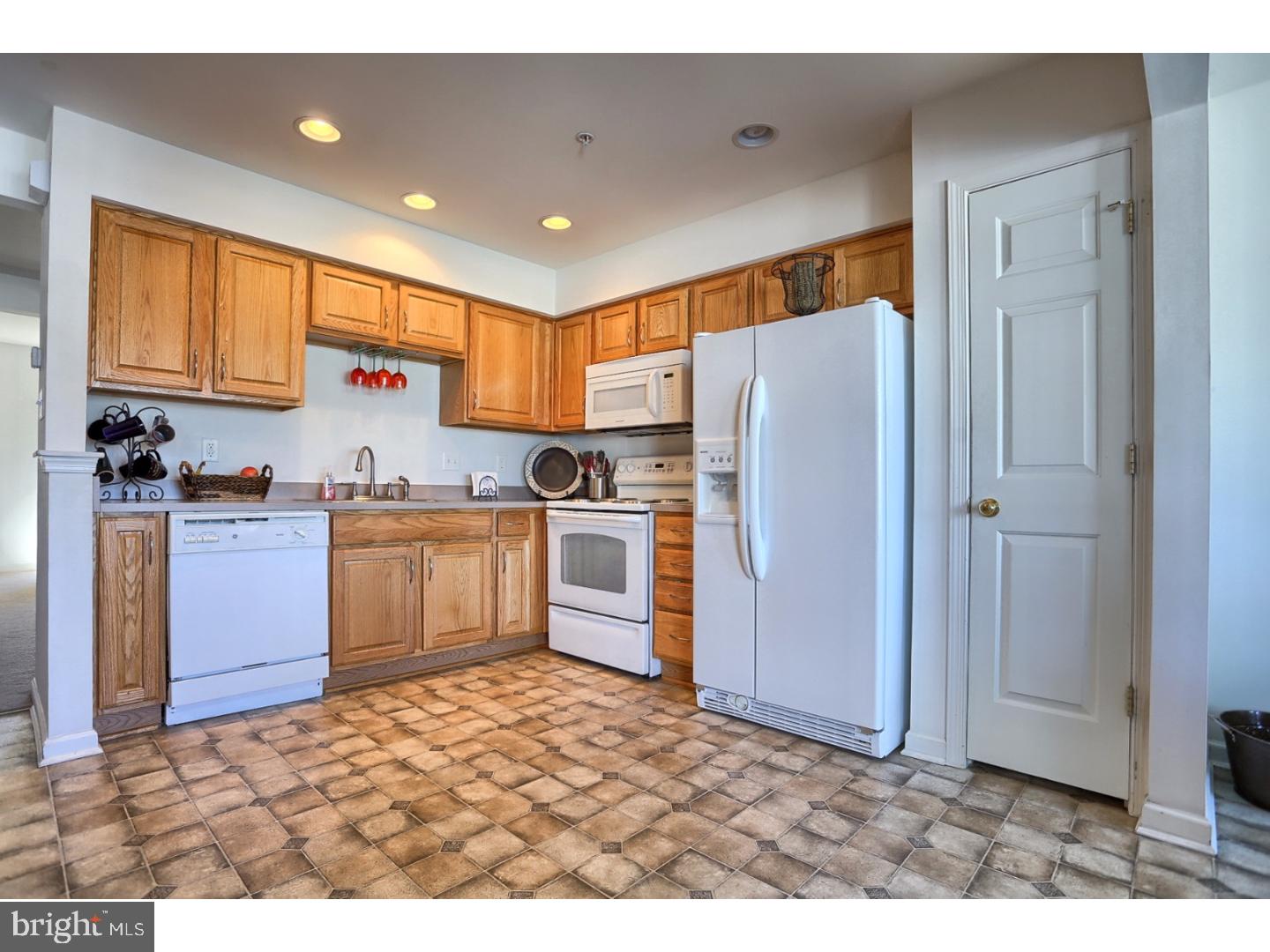 3002 Orchard View Road Reading, PA 19606 - Photo 7 of 25
