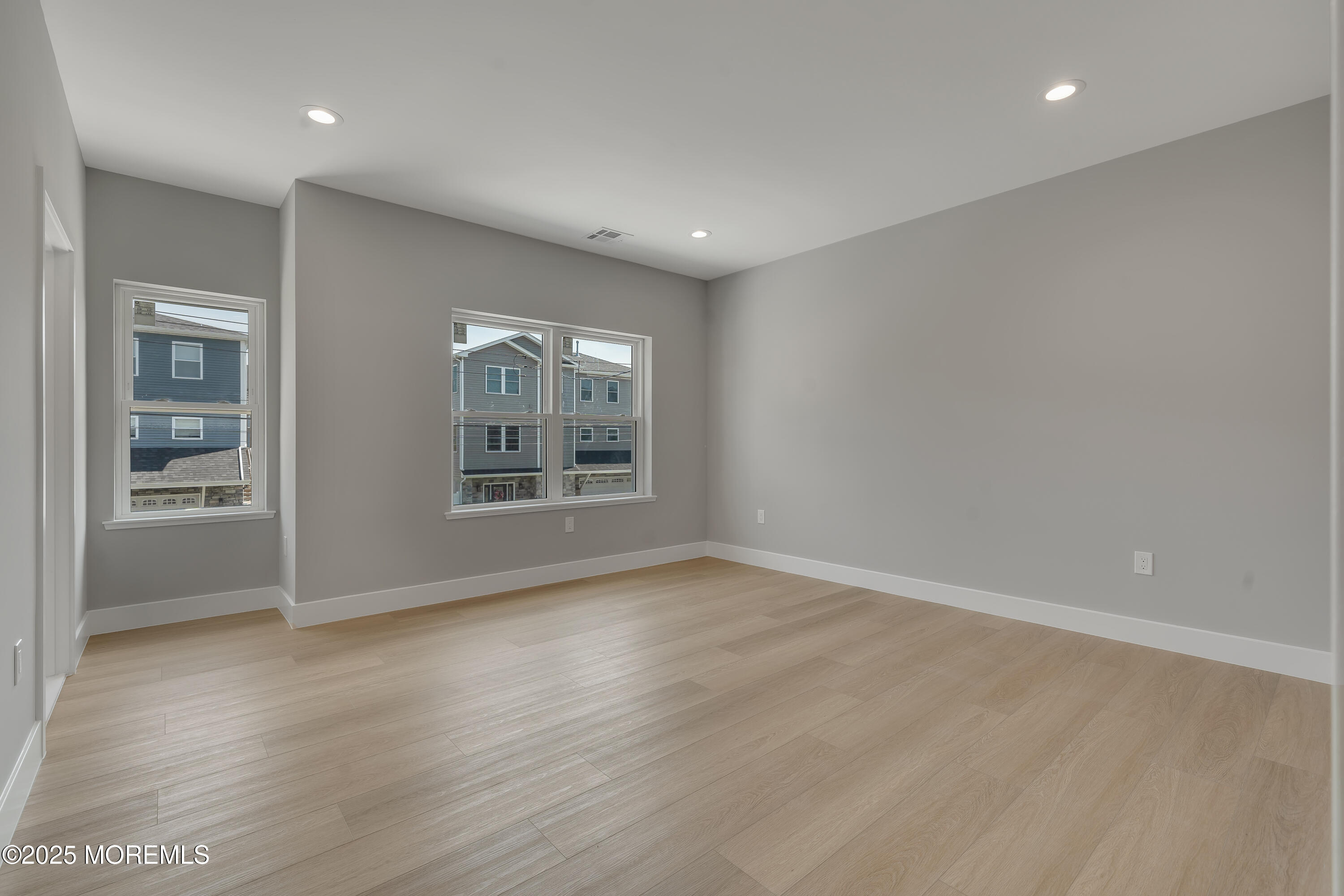 720 8th Street Union Beach, NJ 07735 - Photo 11 of 35 DSC08359