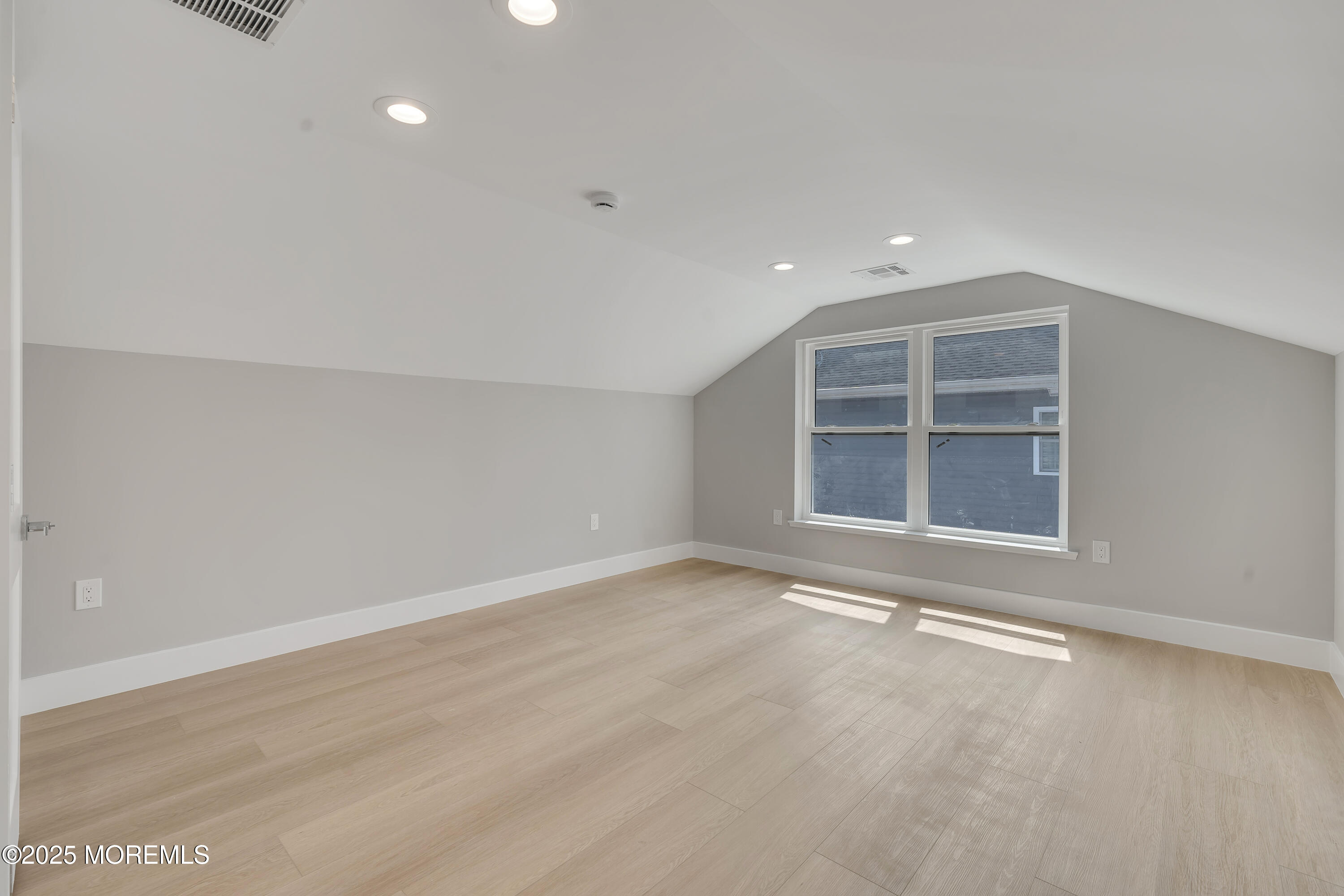 720 8th Street Union Beach, NJ 07735 - Photo 15 of 35 DSC08469