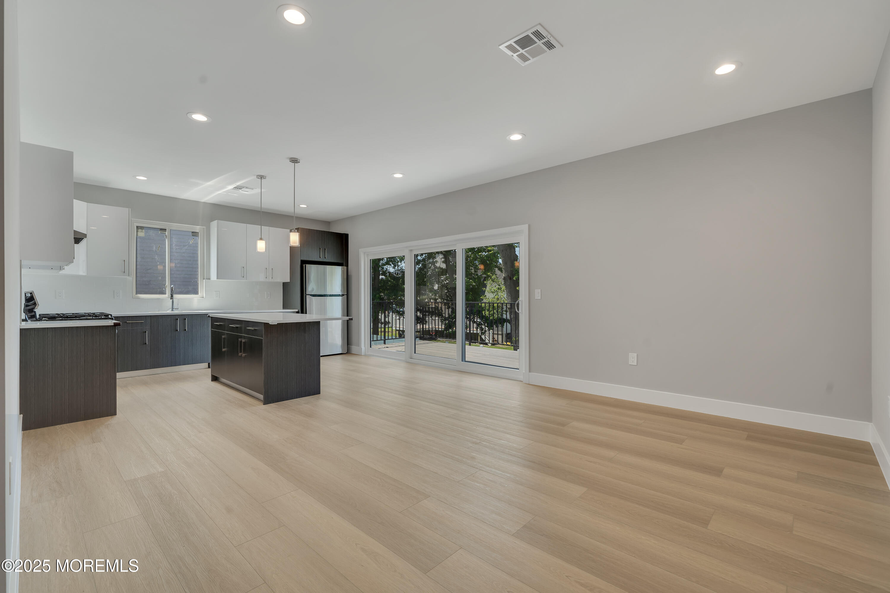 720 8th Street Union Beach, NJ 07735 - Photo 5 of 35 DSC08384