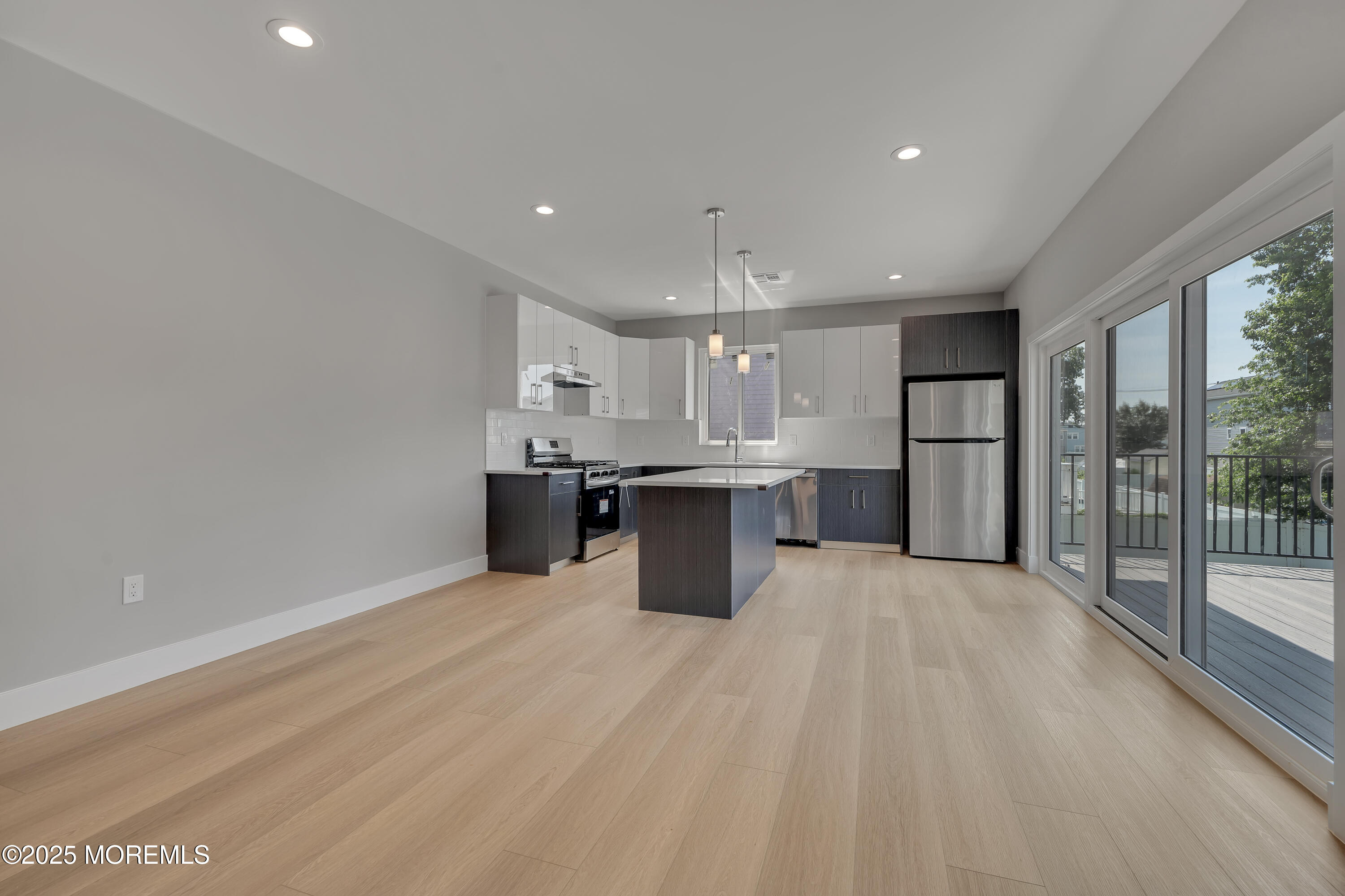 720 8th Street Union Beach, NJ 07735 - Photo 6 of 35 DSC08389