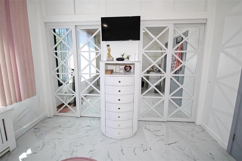1075 Bay Ridge Parkway Brooklyn, NY 11228 - Photo 23 of 31
