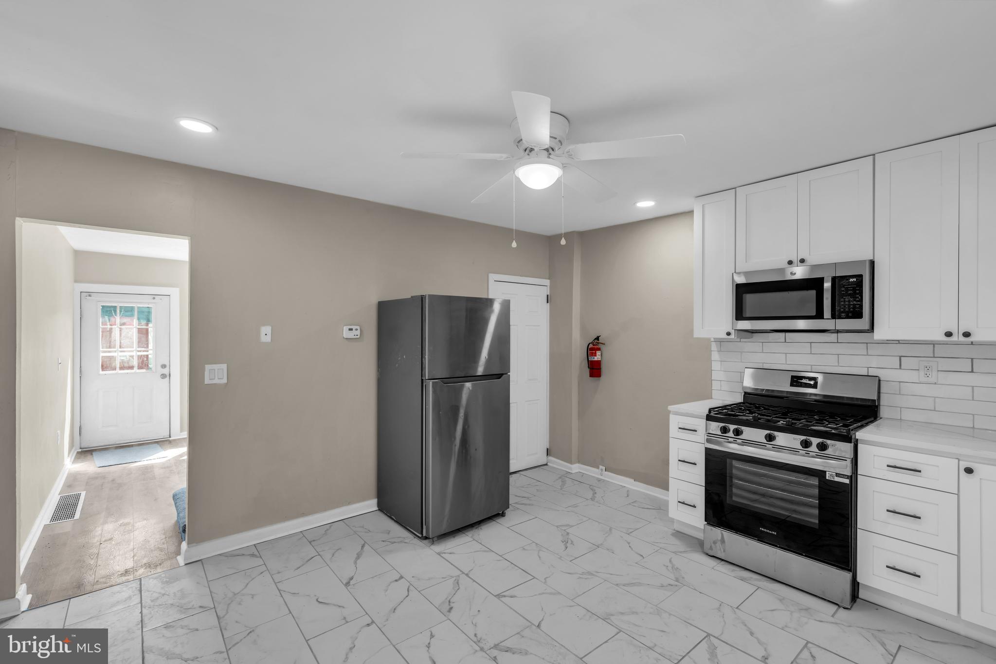 911 George Street Gloucester City, NJ 08030 - Photo 7 of 18