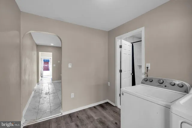 a view of utility room with washer and dryer