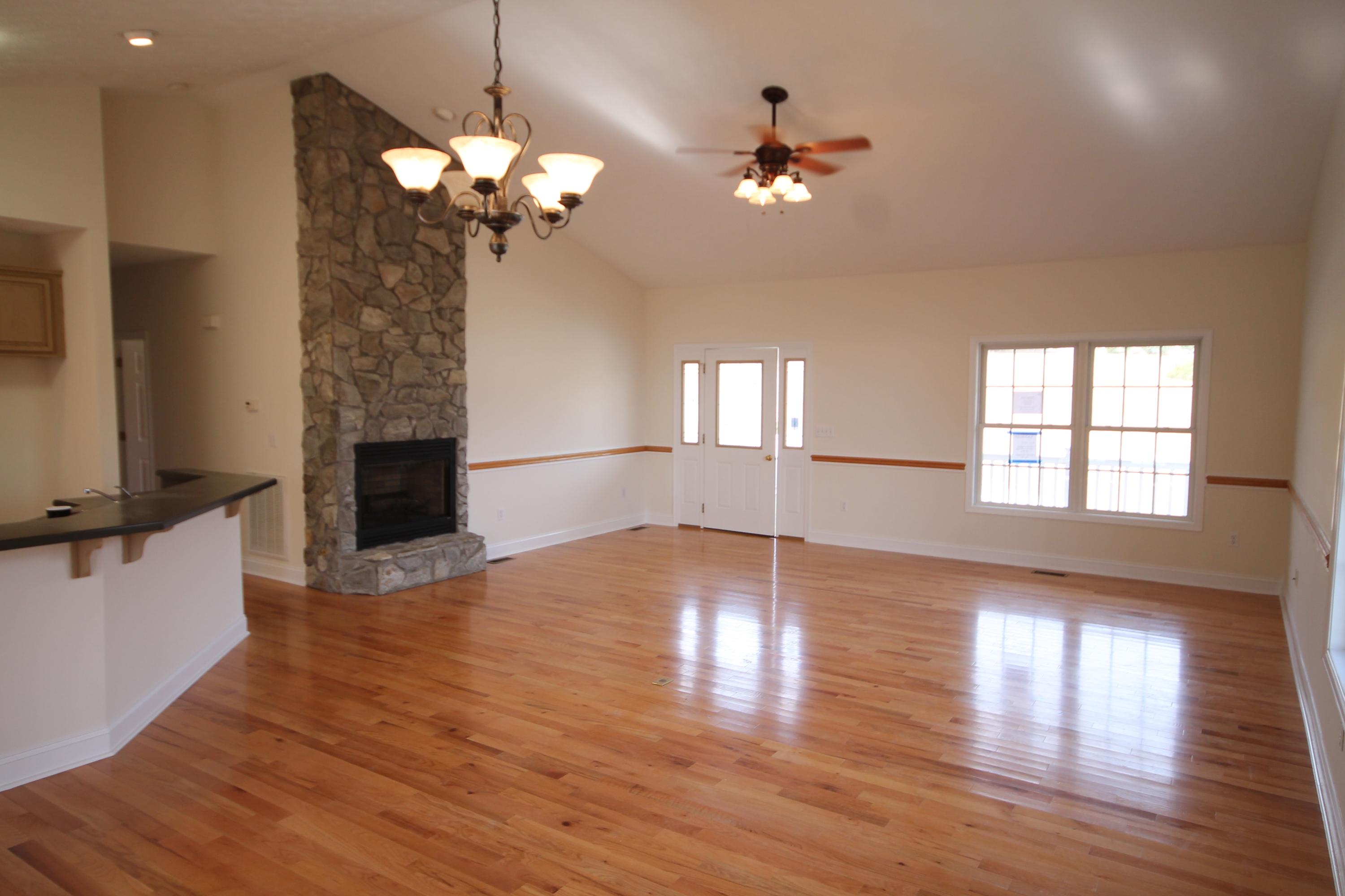 1010 Morewood Road Hardy, VA 24101 - Photo 3 of 36 Great room
