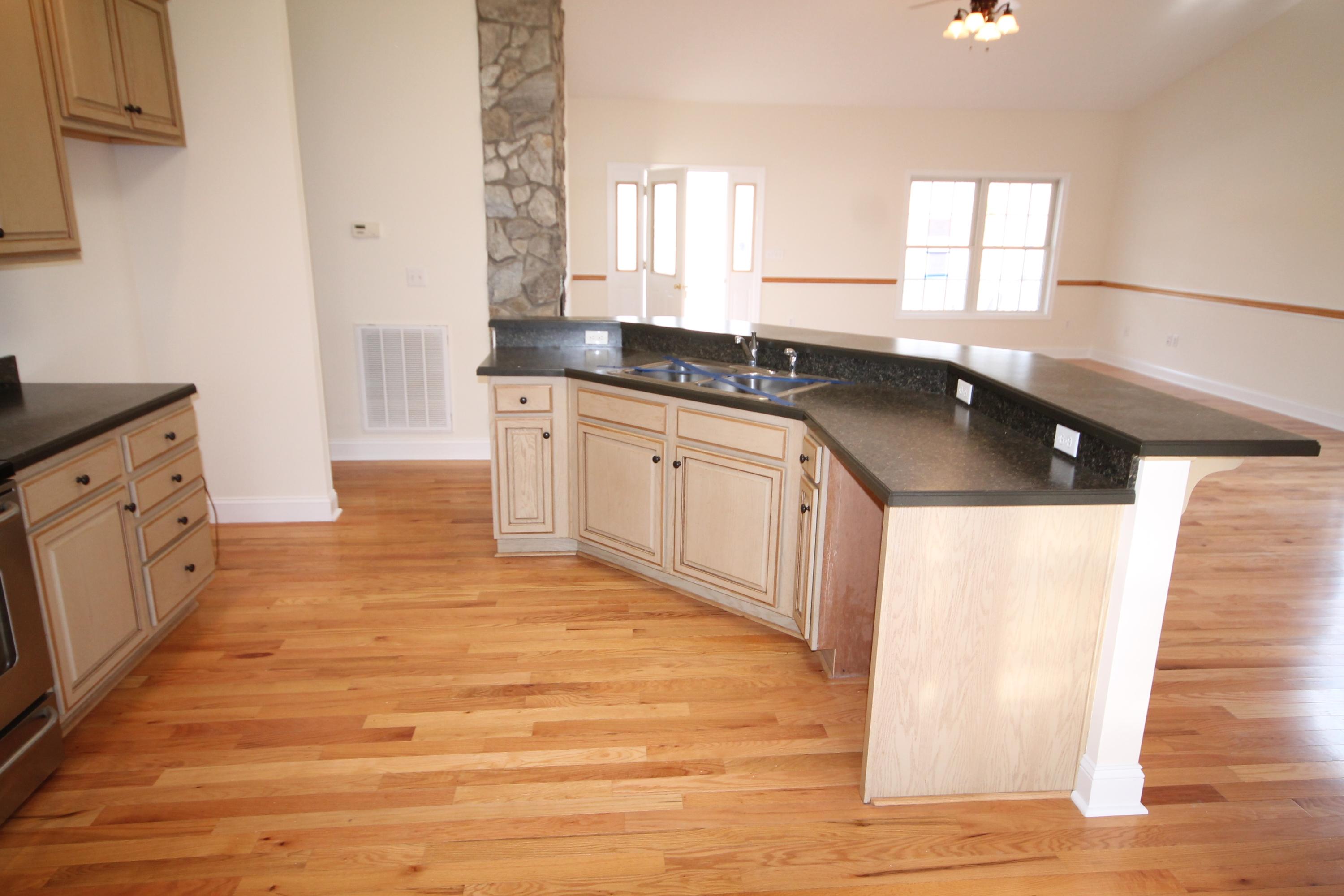 1010 Morewood Road Hardy, VA 24101 - Photo 9 of 36 Kitchen