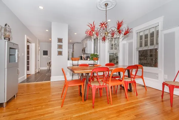 $1,600,000 | 584 Centre Street, Boston, MA 02130