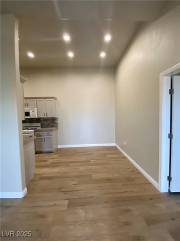 $2,000 | 3504 Desert Cliff Street, Unit 202, Las Vegas, NV 89129