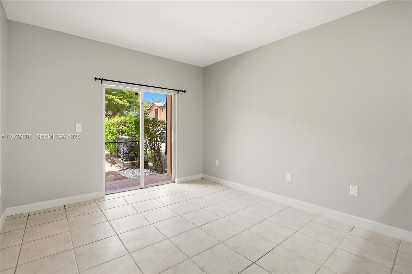 22946 Southwest 112th Place Miami, FL 33170 - Photo 15 of 40