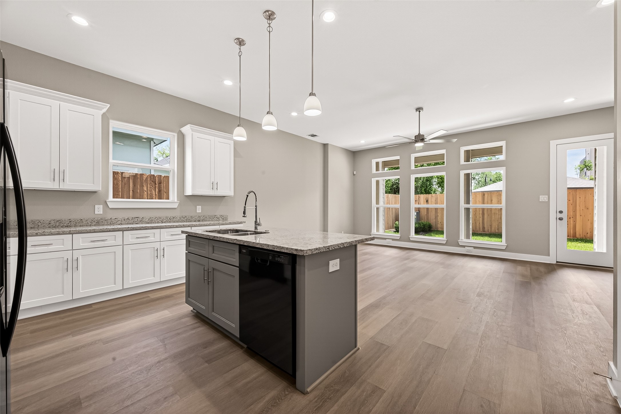 3514 Runnels Street, Unit B Houston, TX 77003 - Photo 4 of 41