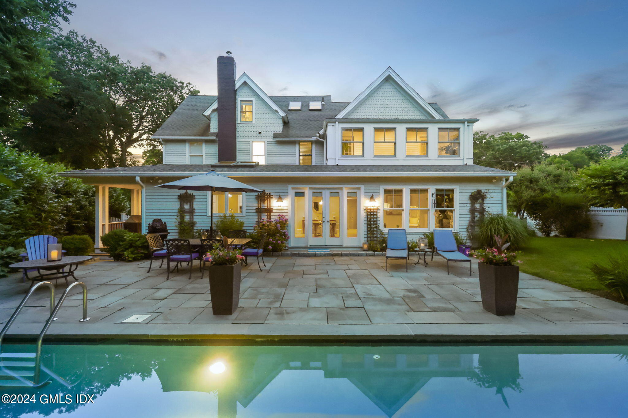 a view of house with outdoor space