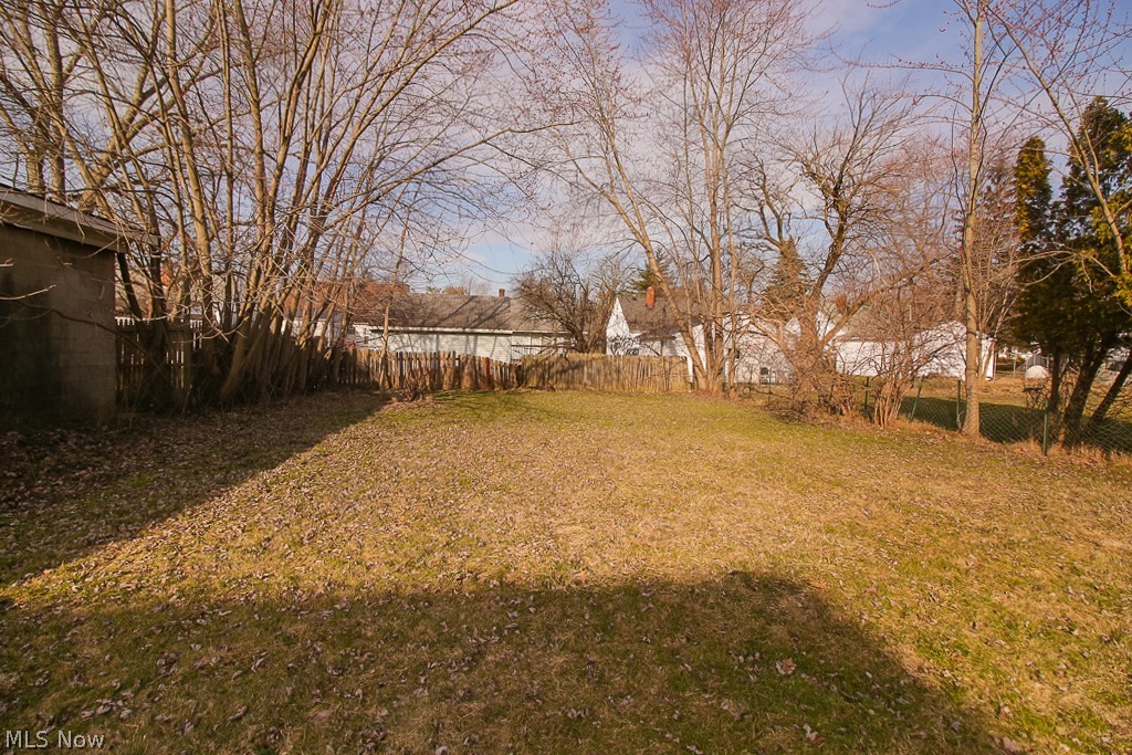 5200 Lee Road Maple Heights, OH 44137 - Photo 4 of 23 Gallery Image 4