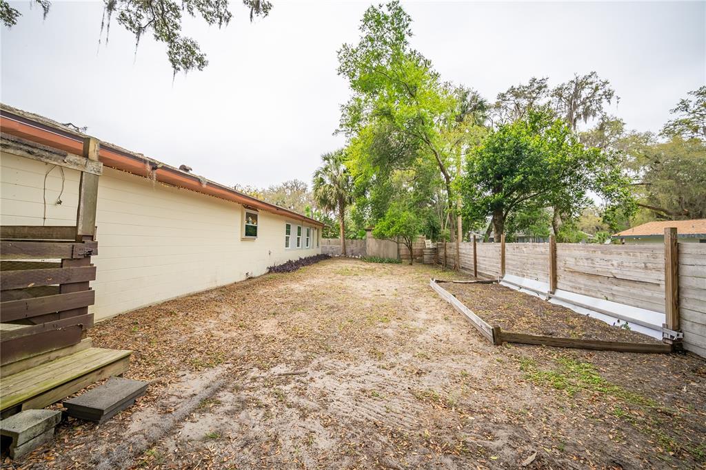 12 Spring Lake Way Ocala, FL 34472 - Photo 51 of 57 a view of a backyard