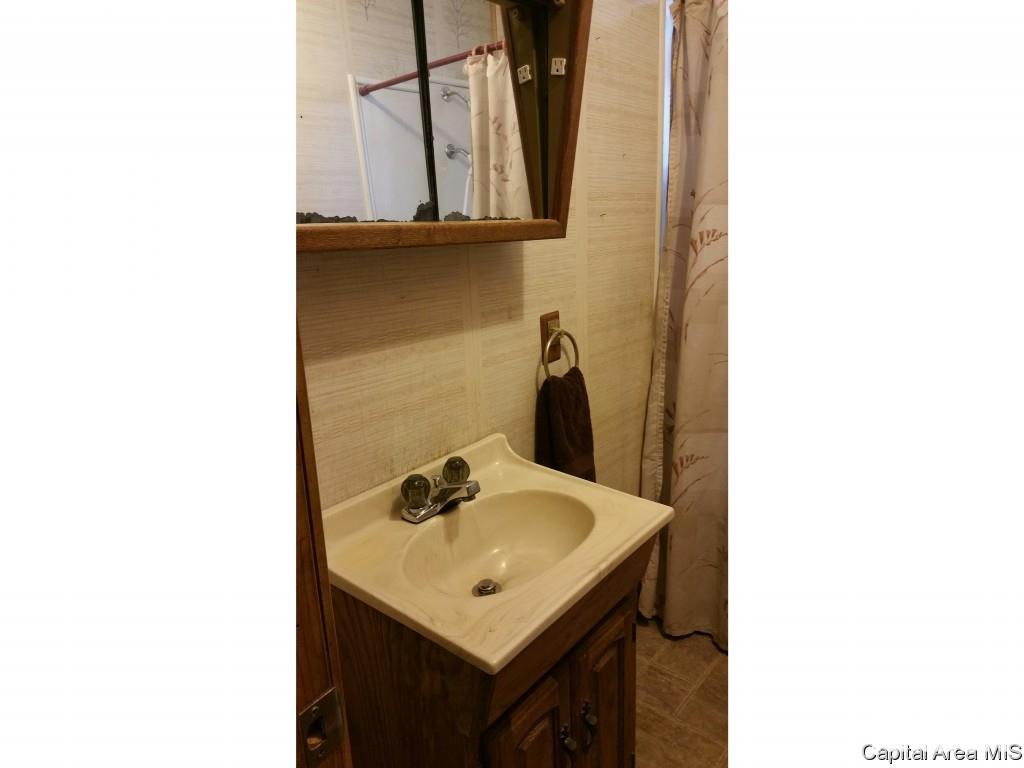 1925 South 19th Street Springfield, IL 62703 - Photo 7 of 22