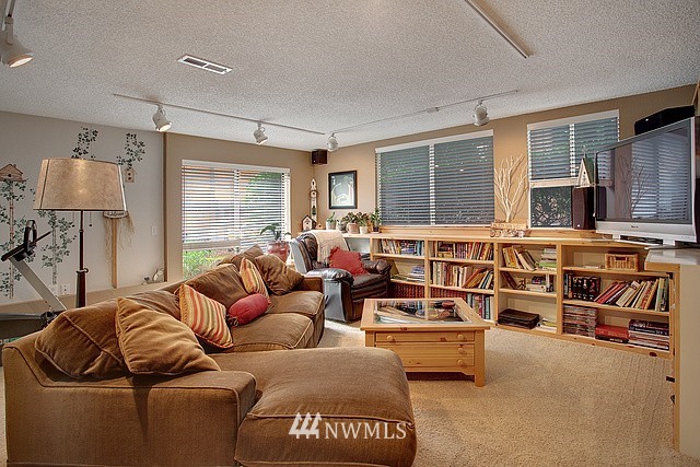14721 Southeast 145th Place Renton, WA 98059 - Photo 8 of 15