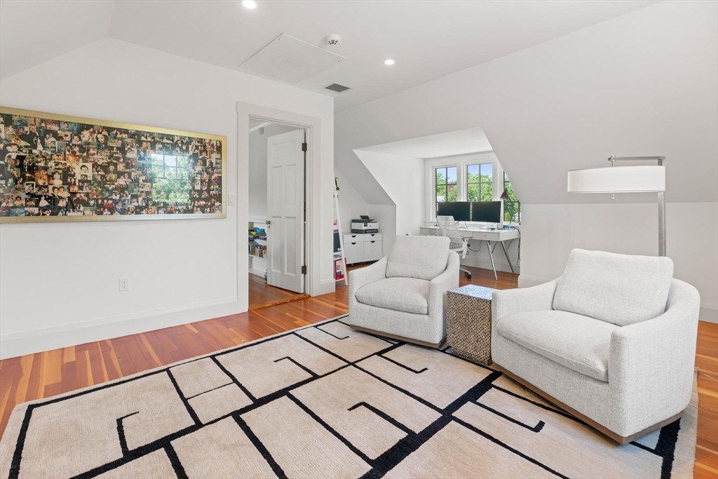 10 Burnham Road Newton, MA 02465 - Photo 26 of 29