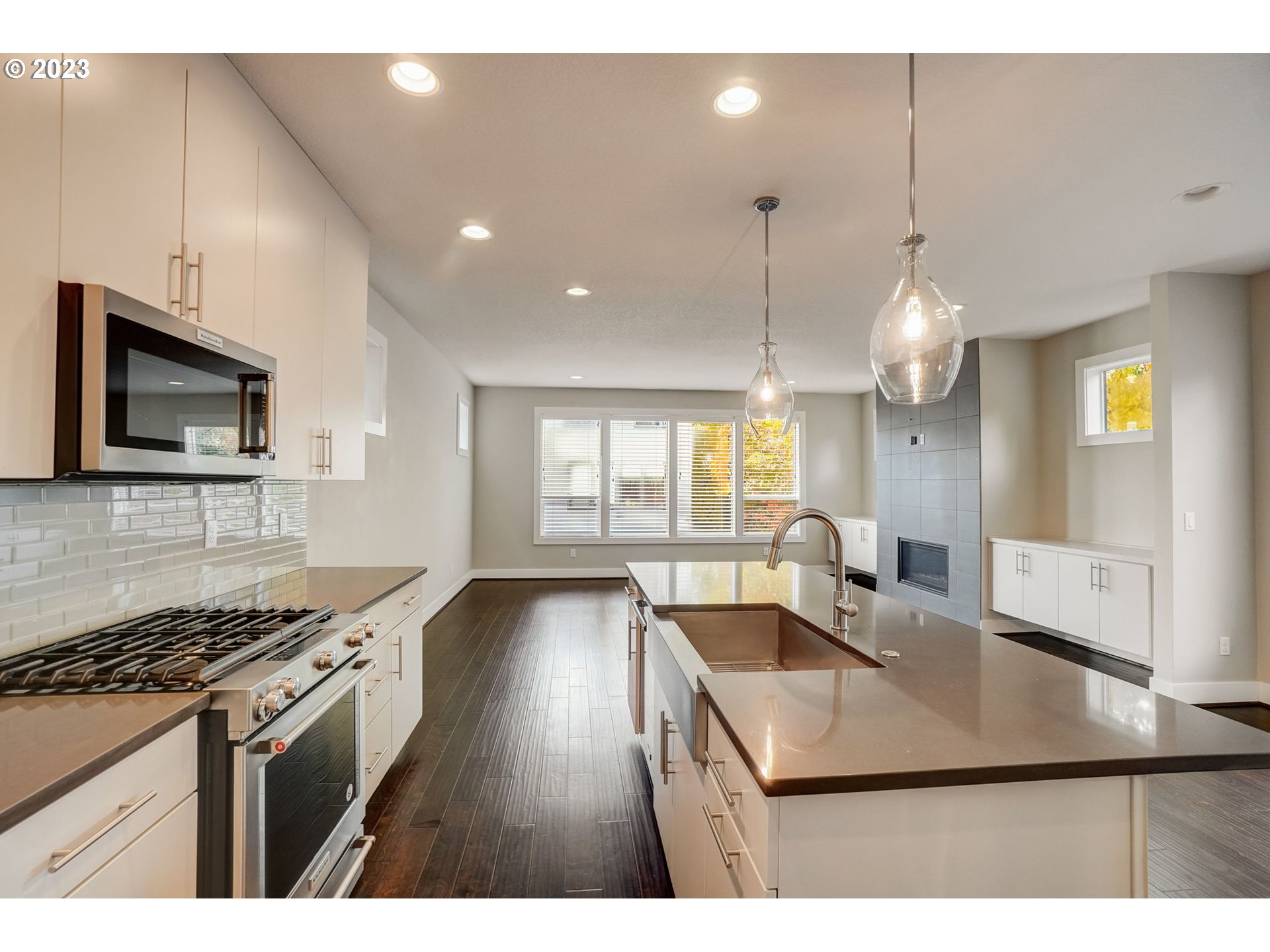 548 Southwest Chinook Terrace Portland, OR 97225 - Photo 17 of 44