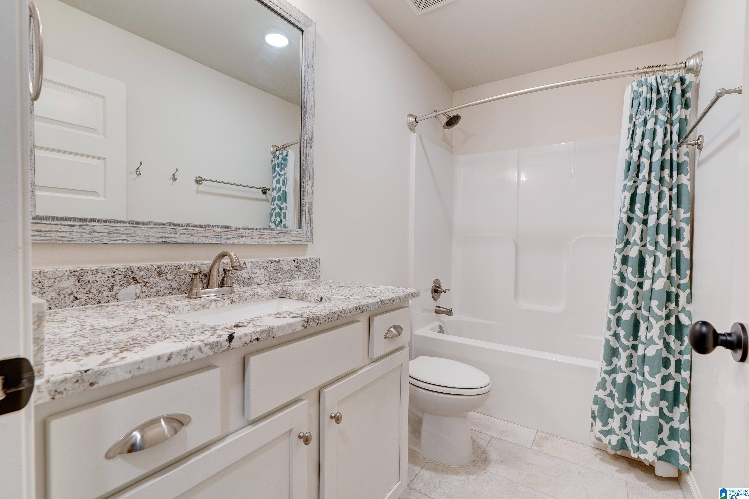213 Ambergate Circle Pelham, AL 35124 - Photo 28 of 36