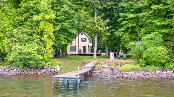 $399,900 | 18955 329th Place, Isle, MN 56342
