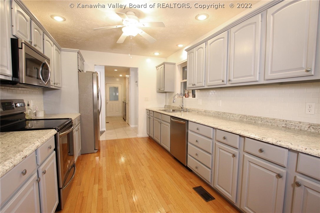 712 Tower Road Hurricane, WV 25526 - Photo 18 of 45 Gallery Image 18