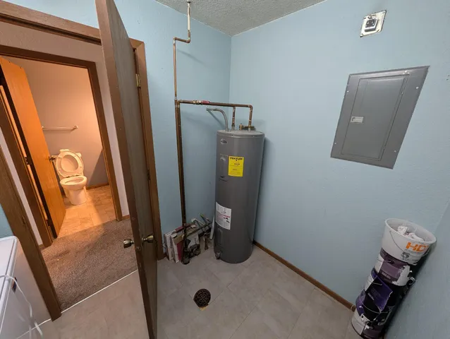 $159,900 | 1585 Cohansey Street North, Unit 104, St. Paul, MN 55117