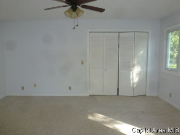 4602 Dogwood Court Decatur, IL 62526 - Photo 11 of 18 Gallery Image 11