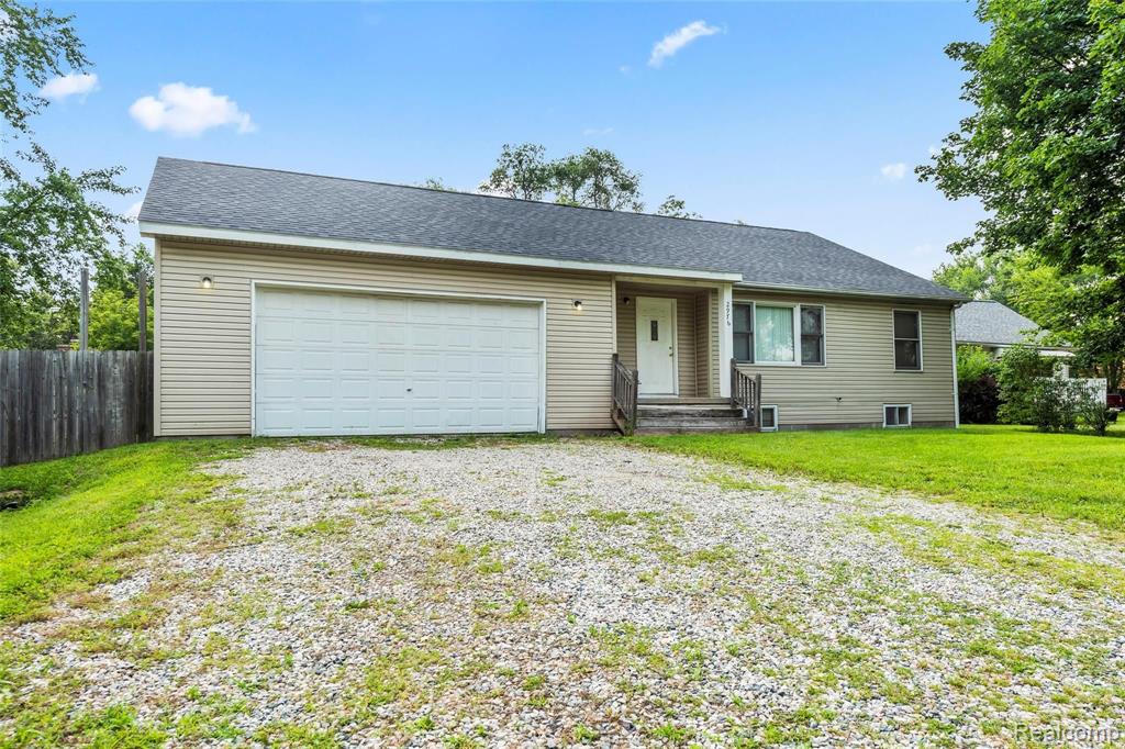 2976 Melvin Avenue Rochester Hills, MI 48307 - Photo 3 of 32