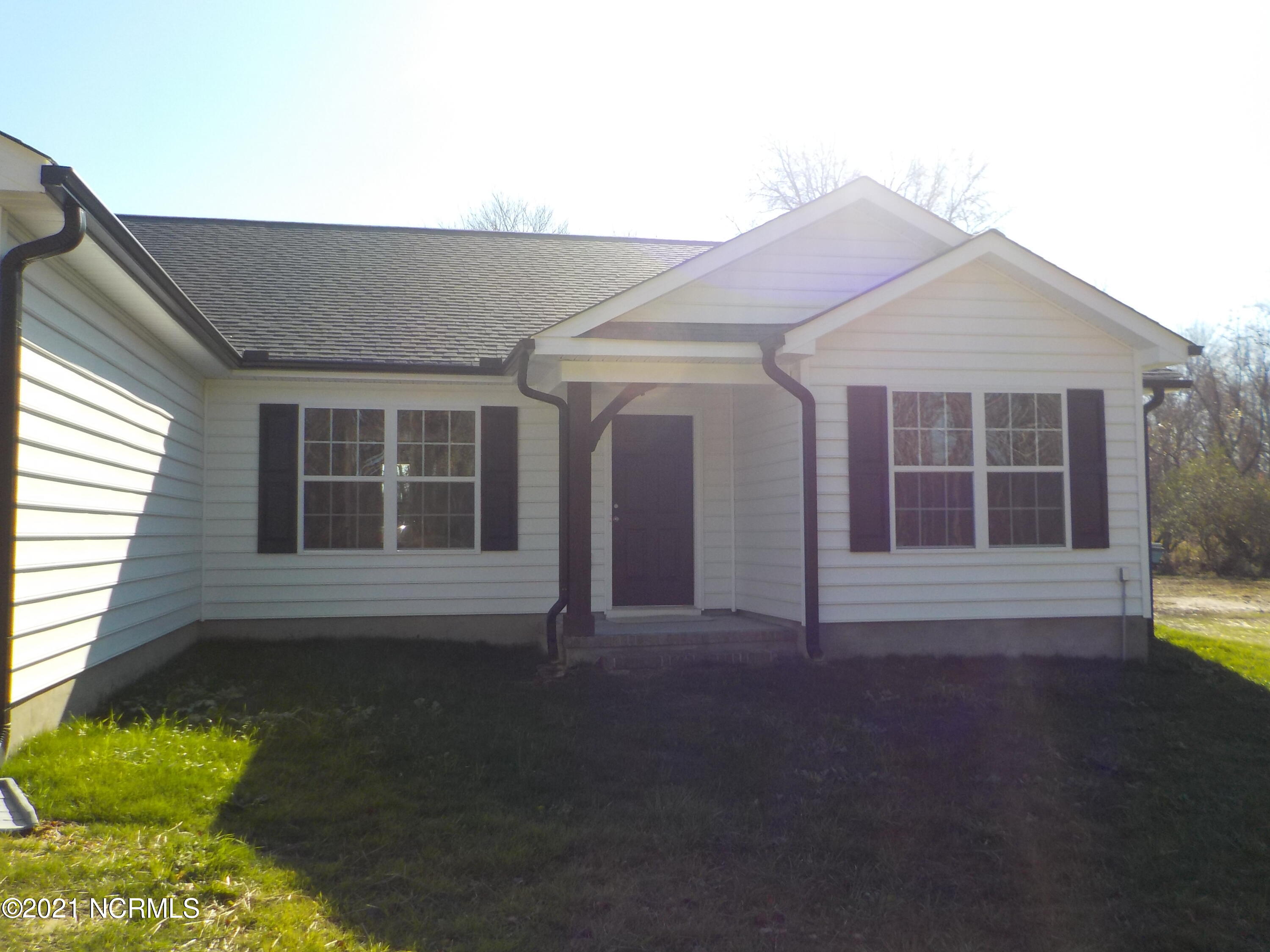 7735 Liles Road Bailey, NC 27807 - Photo 3 of 69 DSCN3516