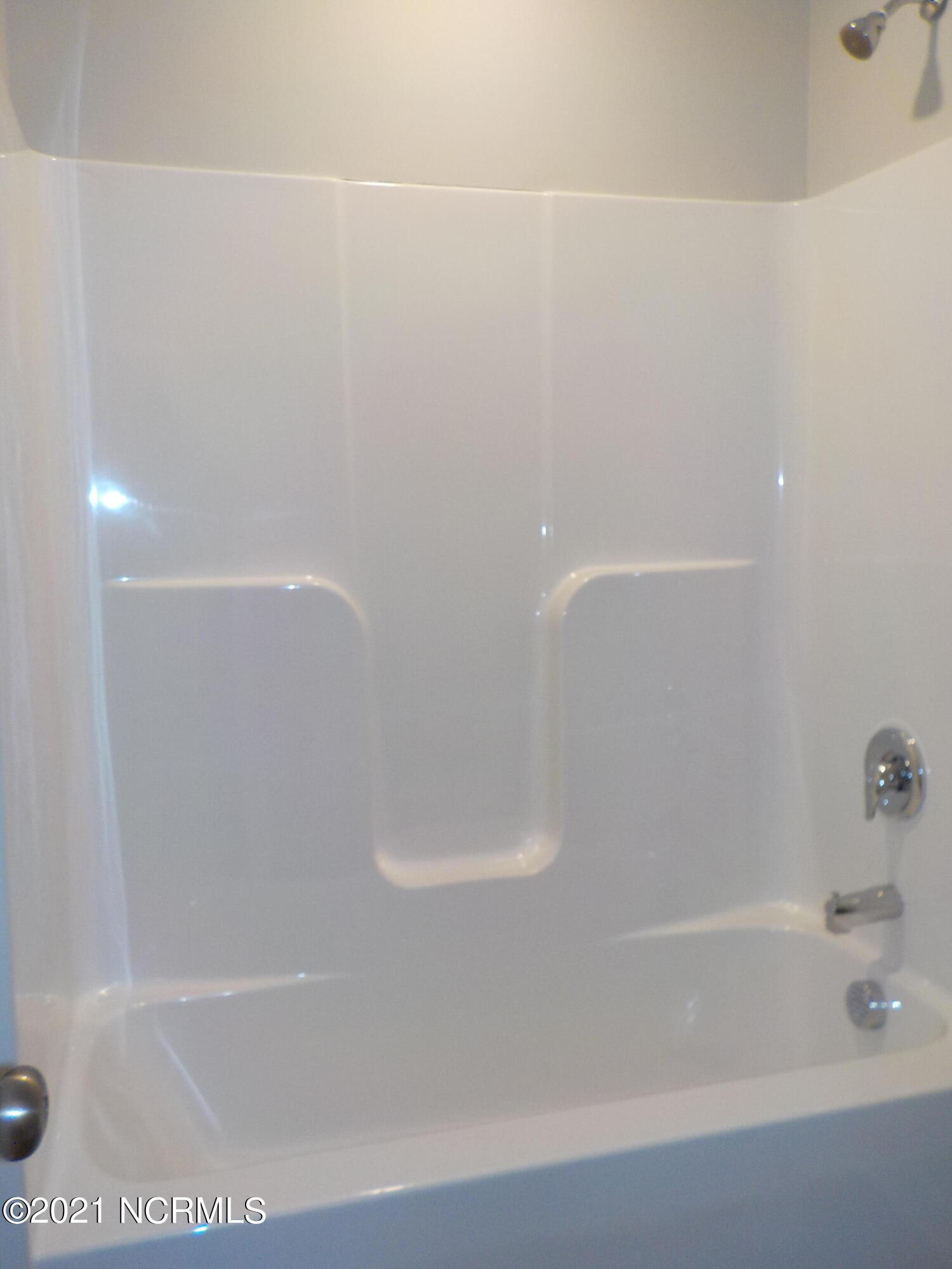7735 Liles Road Bailey, NC 27807 - Photo 47 of 69 hallway bath, shower/tub combo