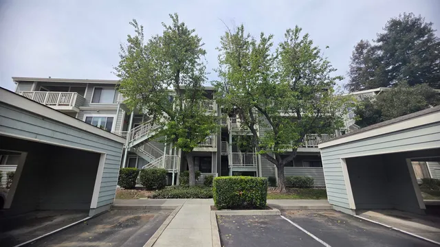a view of a porch of the house