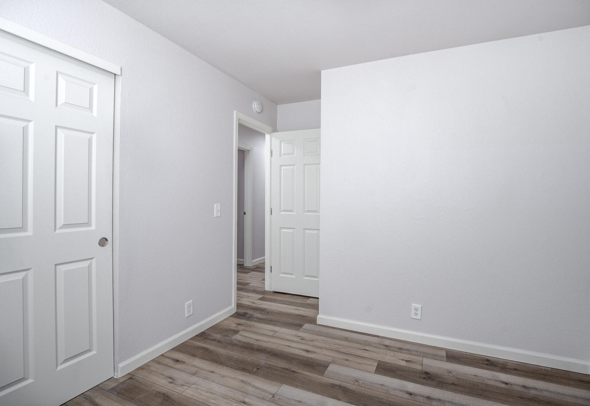 1226 Beltline Road Redding, CA 96003 - Photo 15 of 24 Guest Bedroom 2