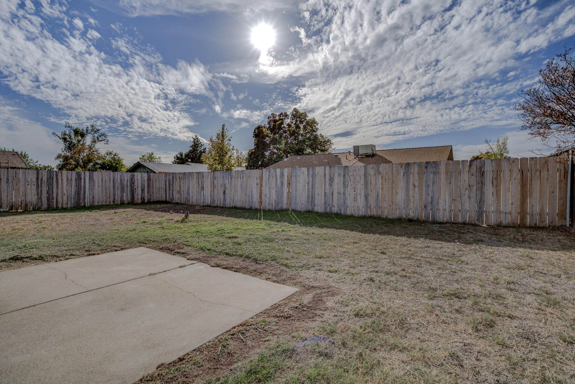 1226 Beltline Road Redding, CA 96003 - Photo 19 of 24 Patio off slider