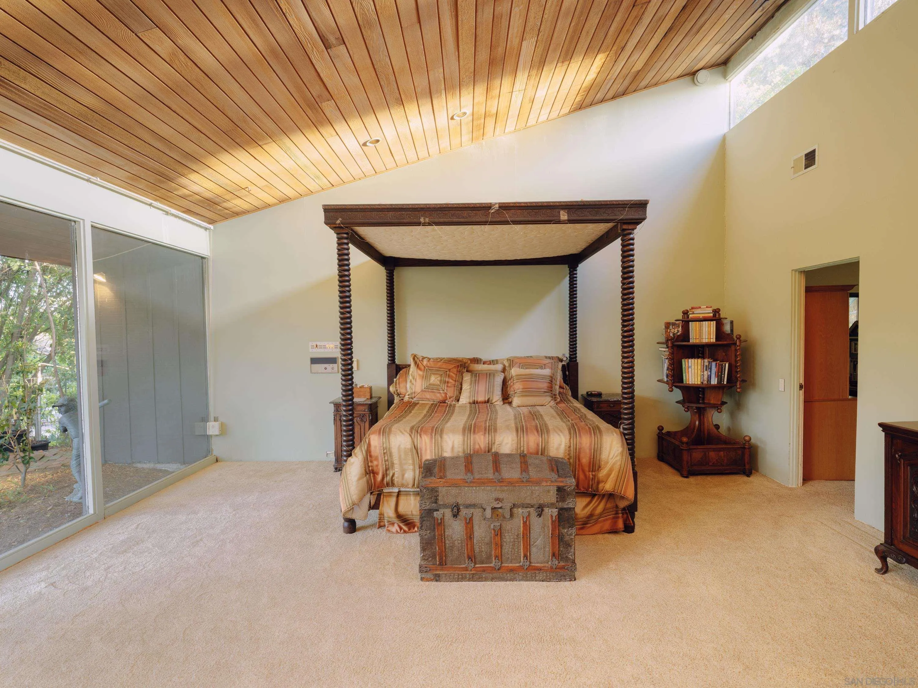 6009 Mimulus Rancho Santa Fe, CA 92067 - Photo 19 of 35