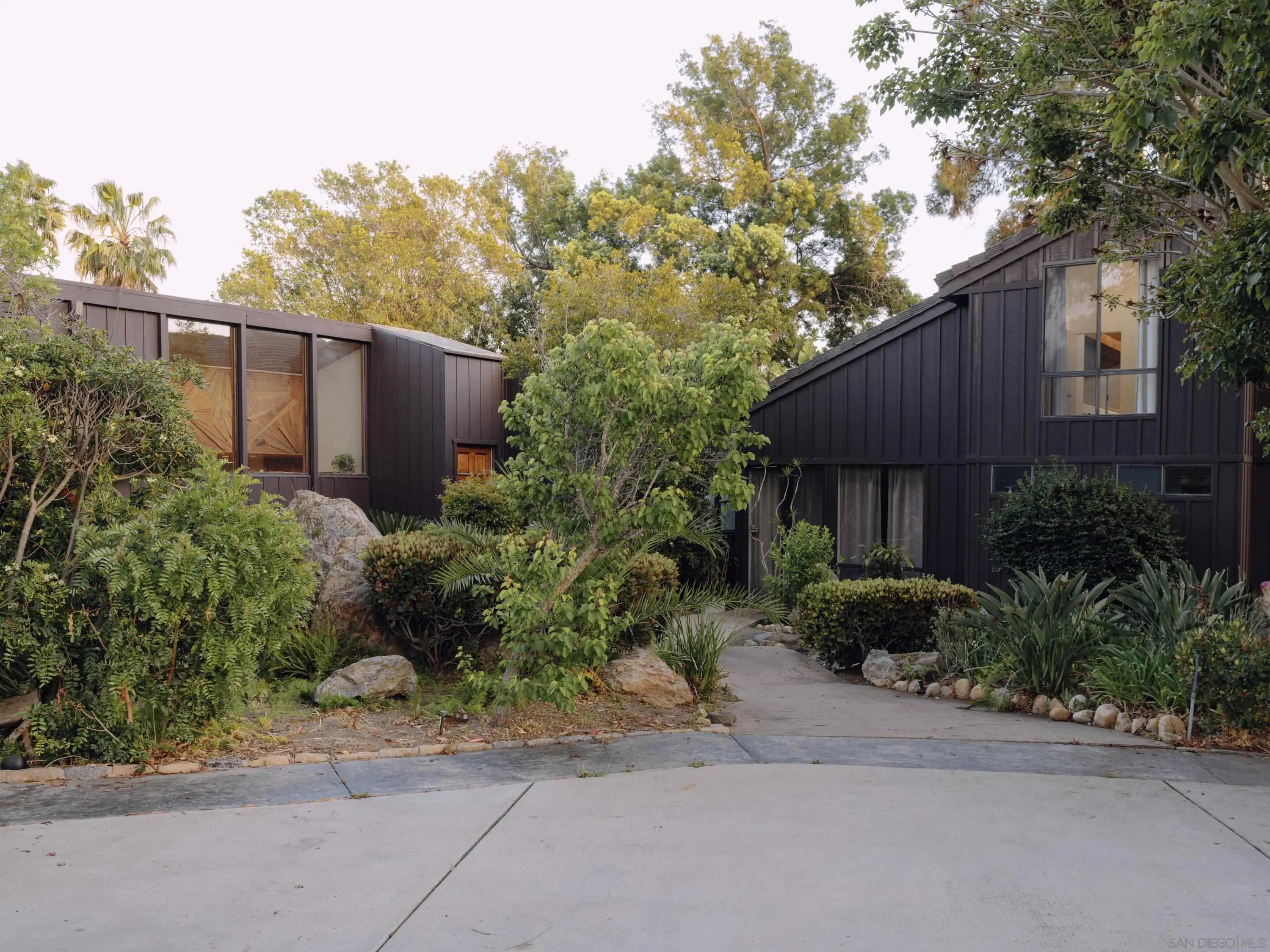 6009 Mimulus Rancho Santa Fe, CA 92067 - Photo 24 of 35